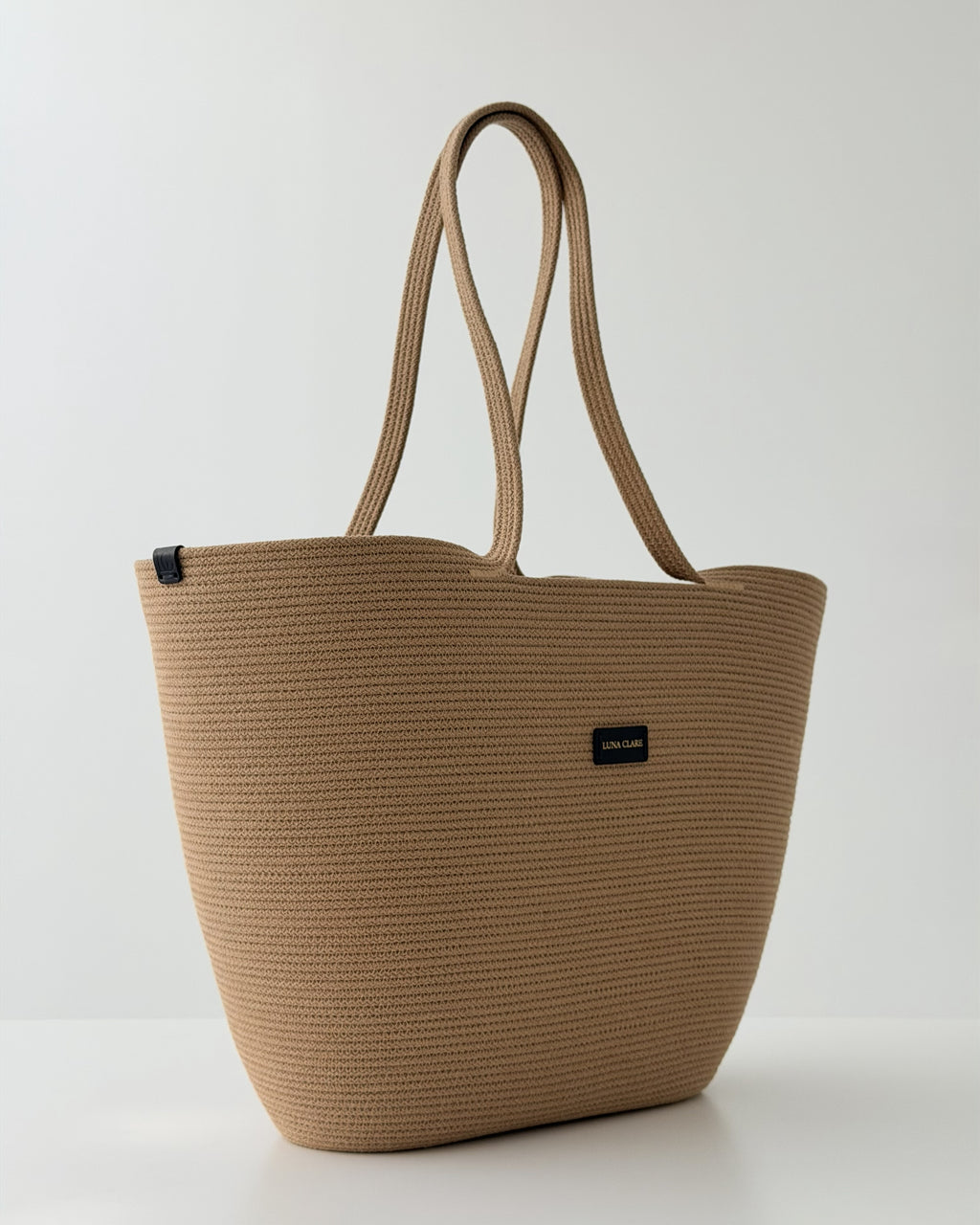 Luna  Oval – Golden Caramel