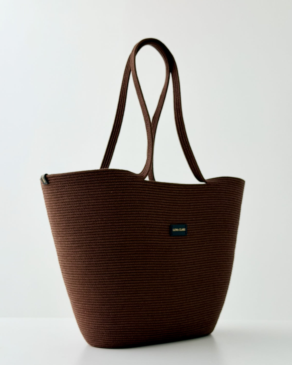 Luna Oval – Rich Brown