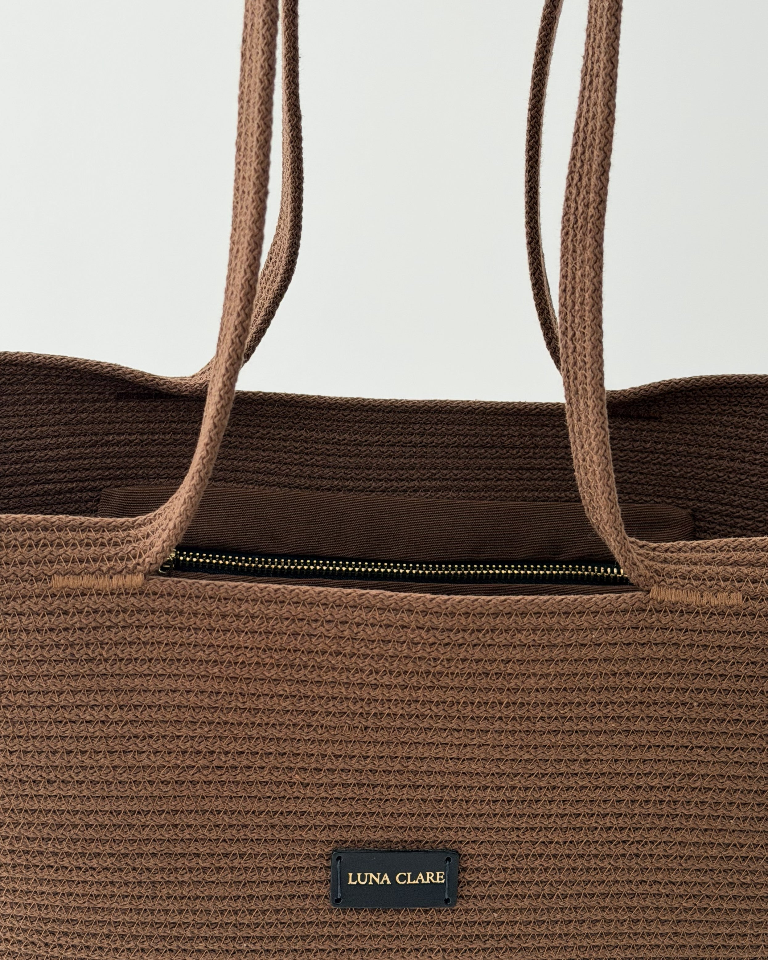 Luna  Oval – Golden Mocha