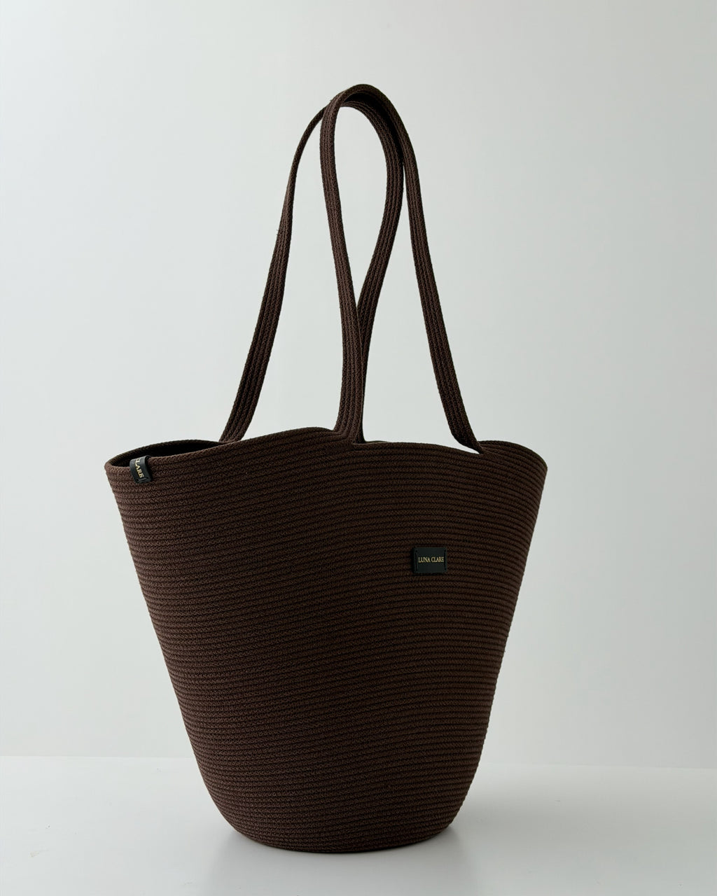 Luna Round – Dark Cocoa